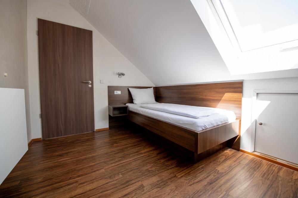 Garni Hotel Henn Зіммерат Екстер'єр фото